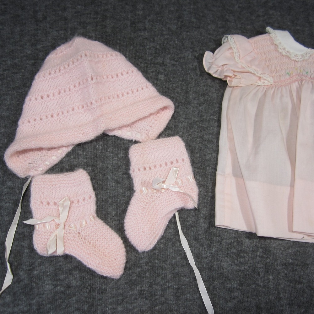 Vintage Baby Clothes Lot Outfit Cute Colorful Classic Heirloom Handmade 70s 80s - Picture 13 of 14